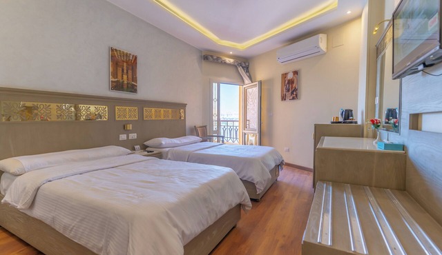 Lotus Luxor Hotel