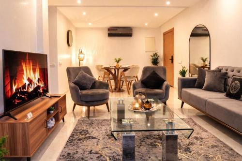 Luxe & Chill, Appartement Chic, Grande piscine - 555 Club - Nommos