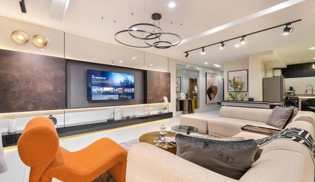 Luxurious 2-bedroom apartment in Lekki with Pool & PS5