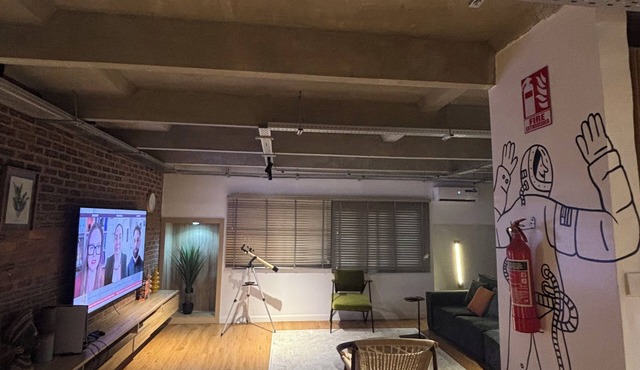 Luxury 2BR Apartment in Secure Green Estate