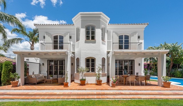 Luxury 3BR House with Pool & Stunning Interiors in Marbella