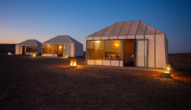 Luxury Desert Queen Camp