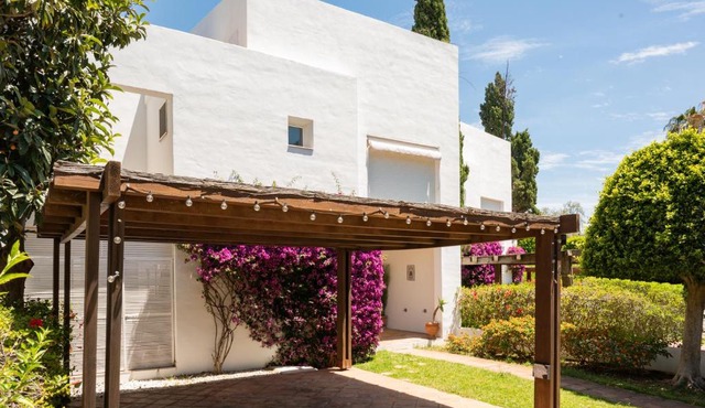 Luxury Golf Beach Villa in Guadalmina Baja Pool in Marbella