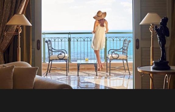 Luxury stay at Four Seasons San Stefano T5-12-3