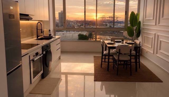 Luxury Stay with Stunning Sunset & City Views