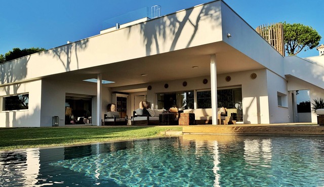 Luz de Mar, more than just a beach house in Roche