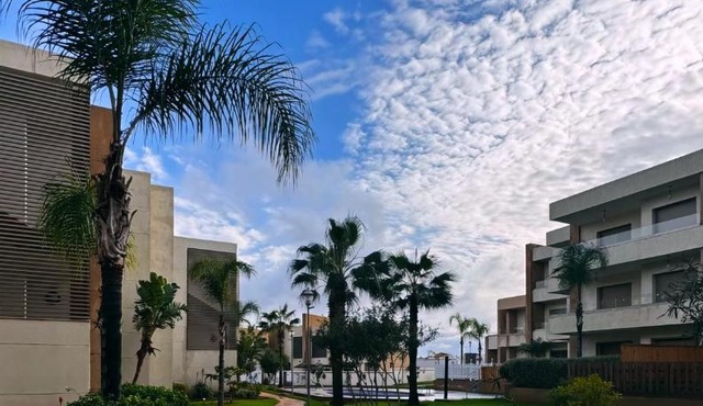 Maison de luxe dans une résidence fermée avec Piscine communautaire & Free Parking,NR 63 à Marina