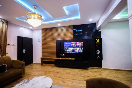 Mapleleaf Suites in Mama