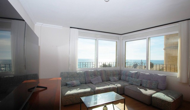 Masnou Chill - Penthouse Terrace in front of the Beach in El Masnou