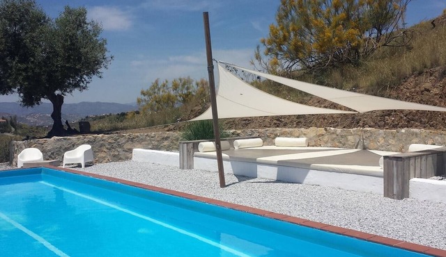 Modern Villa, Big pool, Amazing view in Canillas de Aceituno