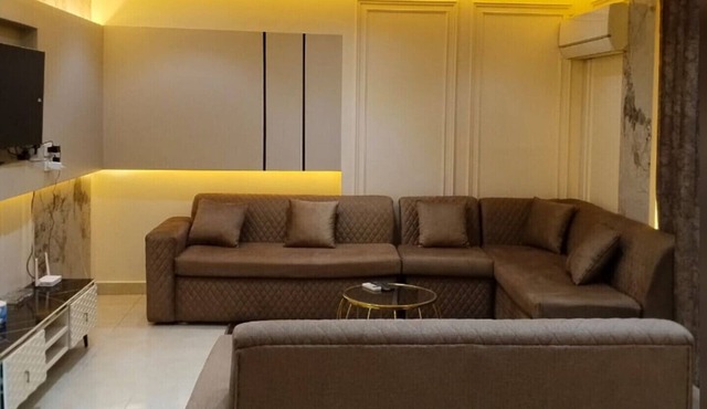 Nice 2-bedroom apartment with AC in vibrant Cairo Governorate