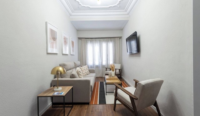 Nice lodging near the Plaza de Toros in Valencia