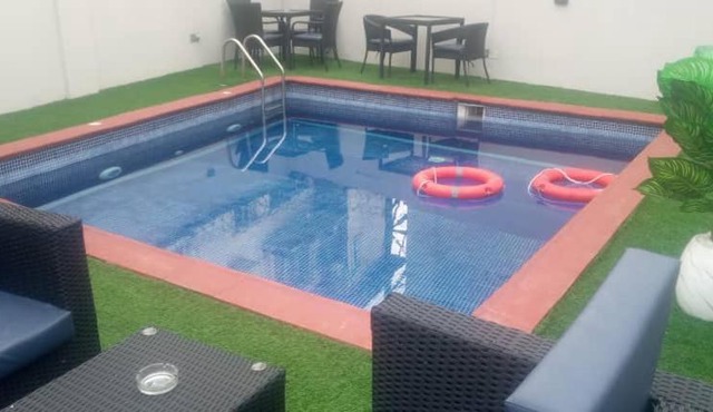 One Bedroom Apartment