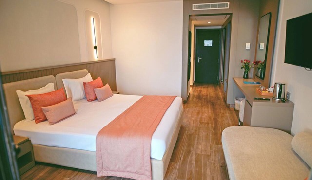 One Resort Premium