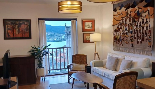Piso con preciosas vistas, patio privado y amplio garaje in Puentedeume