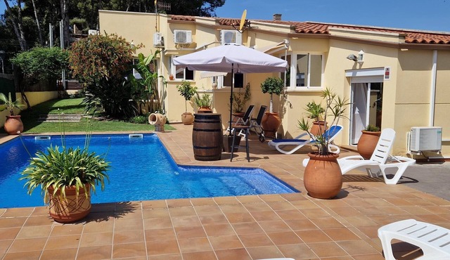 R88 Villa Vista Alegre in Calafell