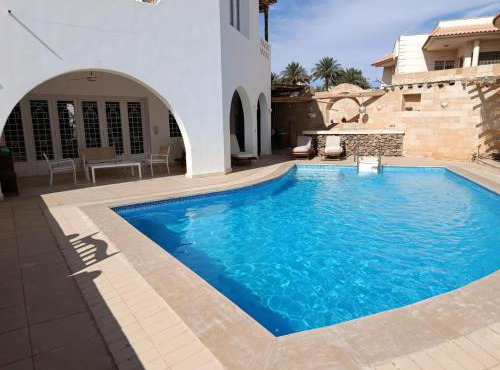 Red Sea Luxe Retreat