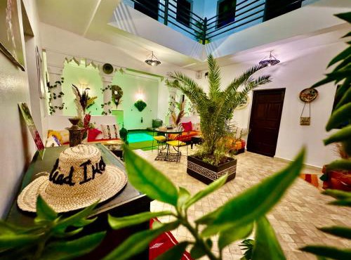 Riad Iklil Hce