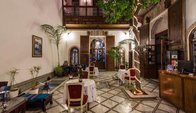Riad Les Remparts De Fès