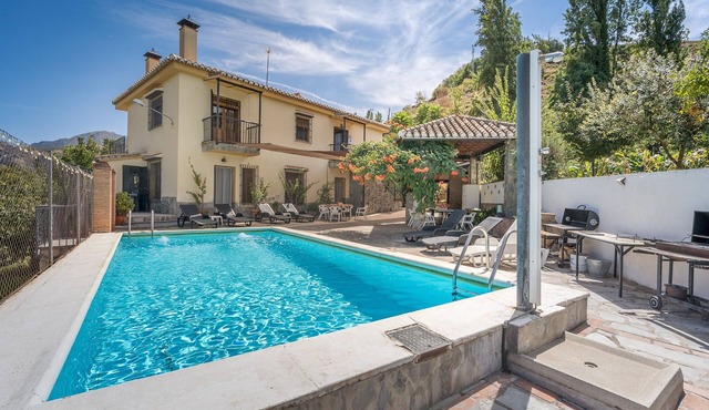 Rural House 'Hitos' with Mountain Views, Wi-Fi, and Air Conditioning in Monachil