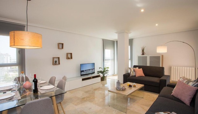 SingularStays Opera in Valencia