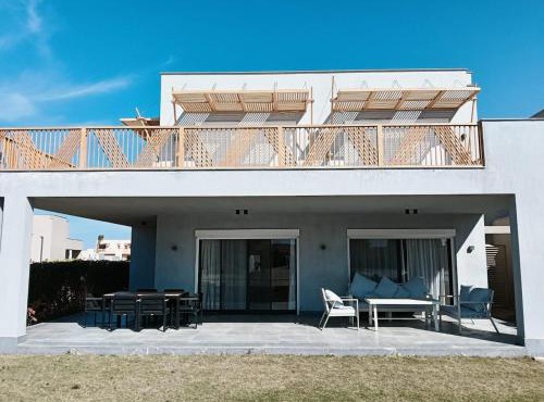 Standalone Villa 4 BR in Playa North Coast U9