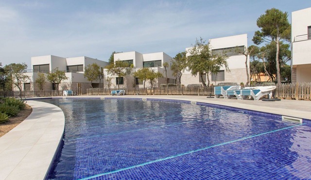Stunning villa for 7 guests with pool, WIFI, A/C, TV, terrace and panoramic view in Palafrugell