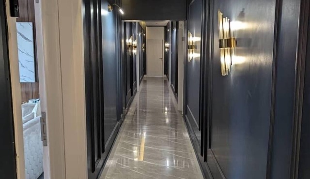 Sujimoto MacDonald 2 Bedroom Apartment
