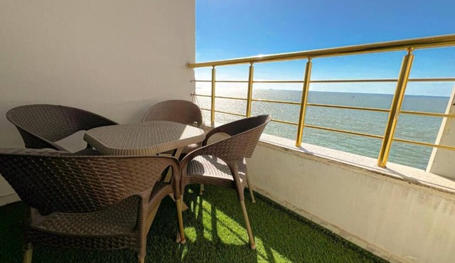 Three-Bedroom Apartment - Panoramic Sea View with Terrace