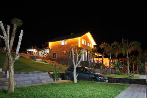 Villa aya