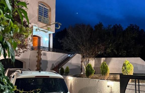 Villa centre ville zéro six soixante neuf soixante huit 3828