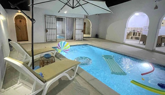 Villa NOUSSA with swimming pool near the sea