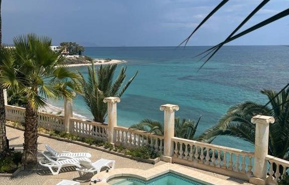 Villa palace unique avec plage privée in El Campello
