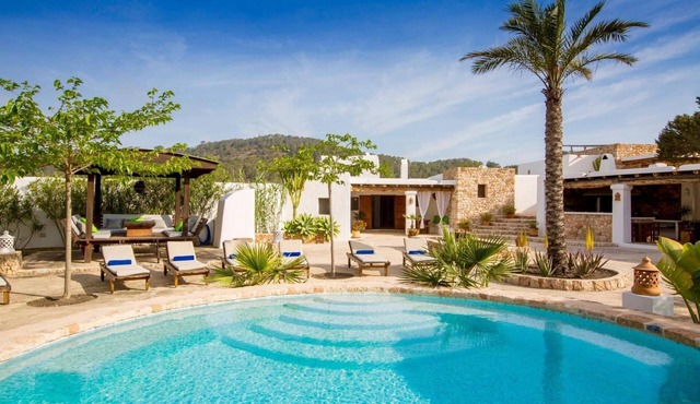 Villa 'Sa Paissa De Can Sergent' with Mountain Views, Wi-Fi, and Air Conditioning in Cala Vedella