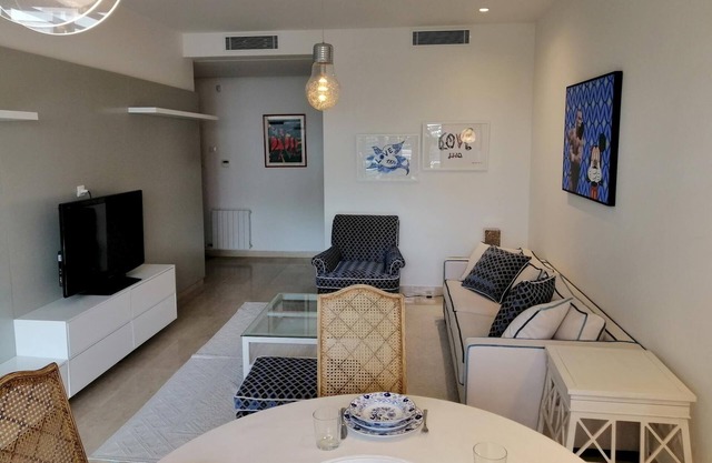 Luxueux Apt avec Jardin et garage privés @ Marsa