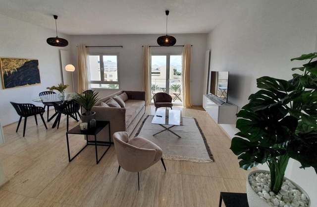 Prestige: Luxurious 120m2 next to UN offices Lac2
