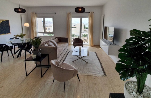 Prestige Luxurious 120m2 next to UN offices Lac2