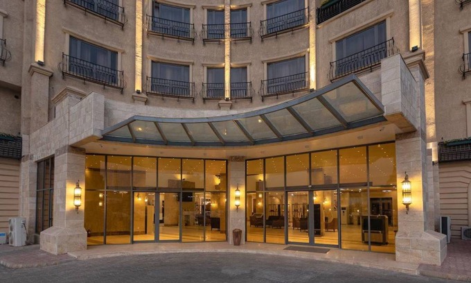 Abuja Hotel | 27 m² Hotel ∙ 10 guests