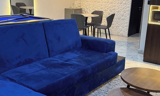 Lekki Phase 1 Apartment | 2BR Apartment in Lekki phase 1/WIFI/24/7 POWER