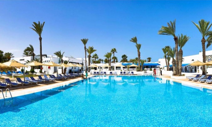 Aghir Hotel | 38 m² Hotel ∙ 127 guests