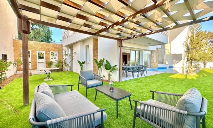 Amilcar Villa | 580 m² Villa ∙ 5 bedrooms ∙ 10 guests