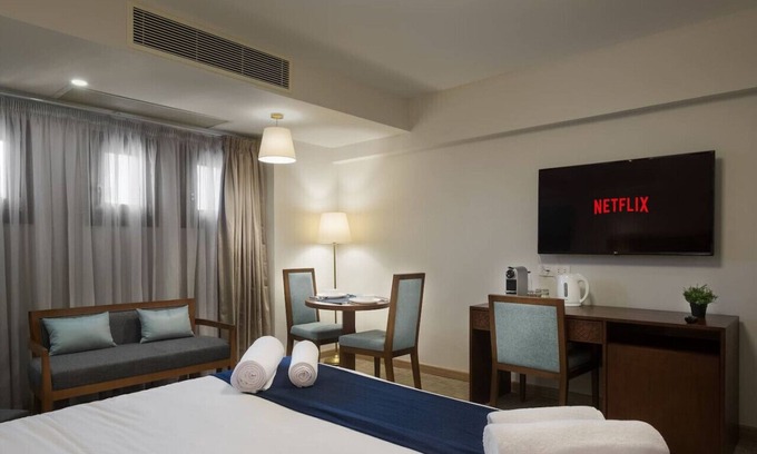 Zamalek Apartment | Boutique Residence Iconia-Lemon Spaces Zamalek