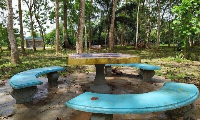 Ideno House | Holis Resort