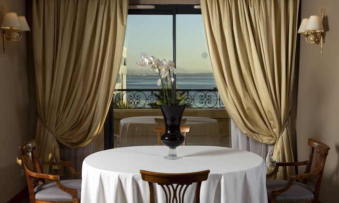 Les Berges du Lac Hotel | Hotel Concorde Les Berges du Lac