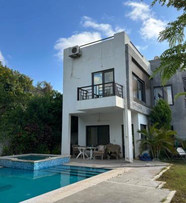 Mobarak City Villa | Kings Chillout Villa