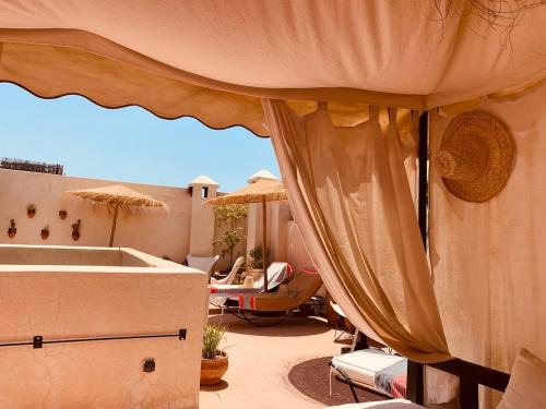 Bab Taghzout House | Riad Kadi