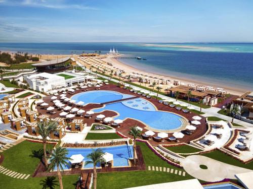 Village Road Resort | Rixos Premium Magawish Suites and Villas- Ultra All-Inclusive