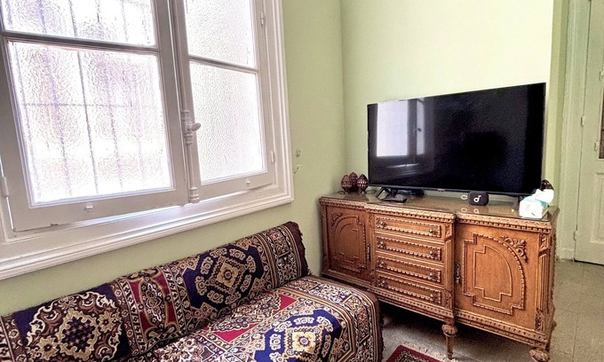 Ad-Darb al-Ahmar Apartment | Spacious central room in garden city cairo for ladies