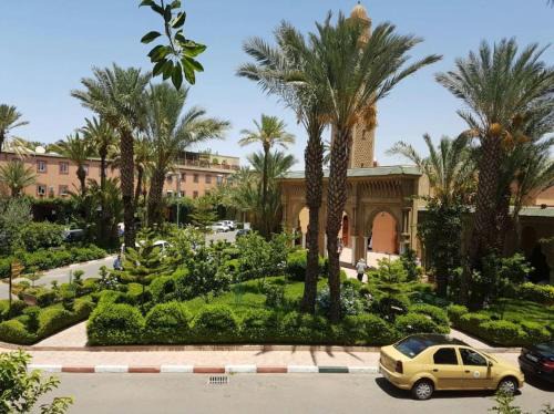 Marrakech Apartment | “yallah”riyad Triplex For 6 Persons Max