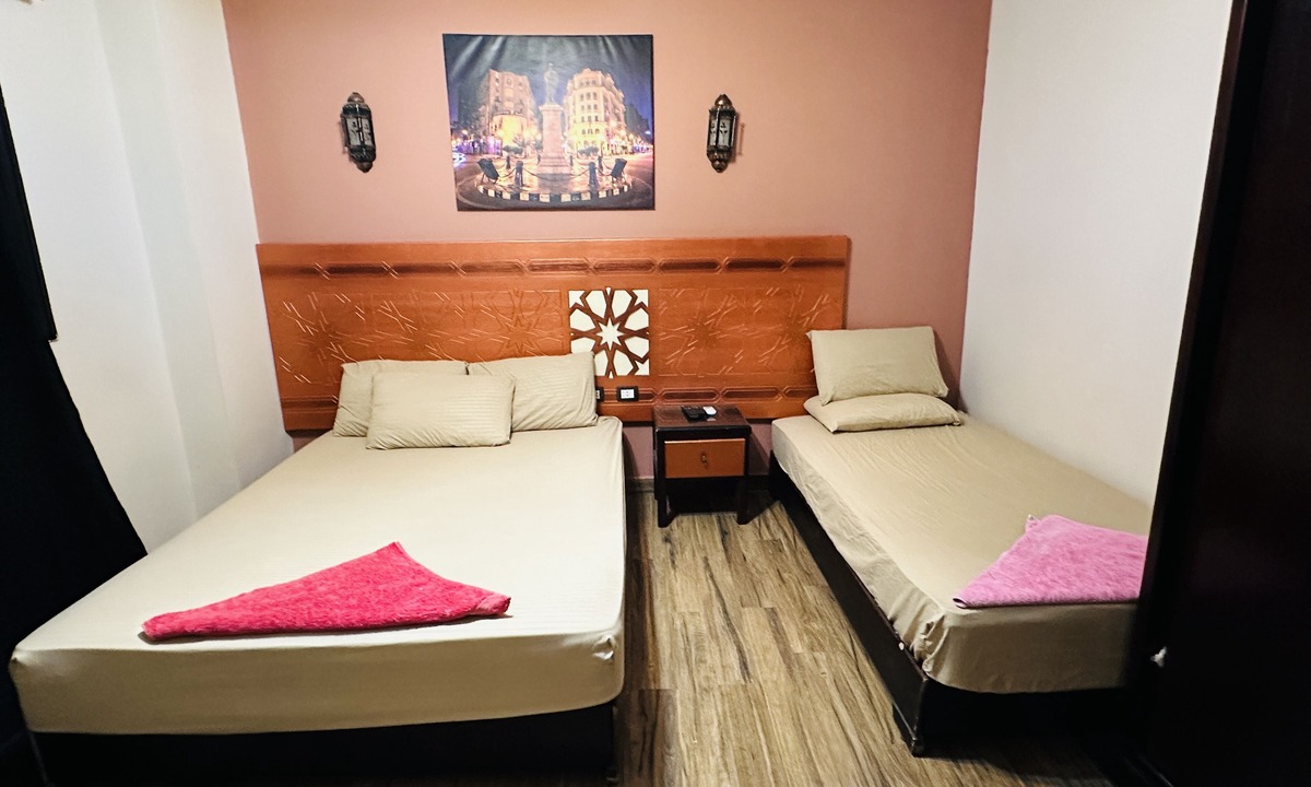 Al Haram Hostel | H10 Pyramids View